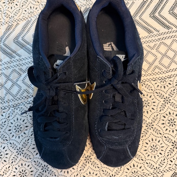 Nike Black and Gold Cortez Sneakers (rare) - Picture 3 of 5